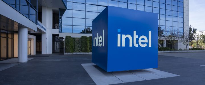 Intel receives $3 billion from the US to manufacture chips in the country