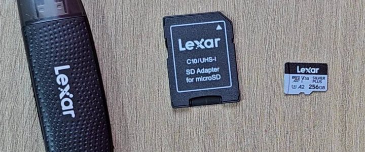 Got an R36s or Steam Deck? This Inexpensive Accessory from Lexar Is Perfect for You